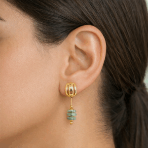 brincos agata three lobulo da modelo banhado a outo 18k