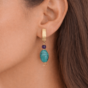brincos de turquesa e ametista banhados a ouro 18k.