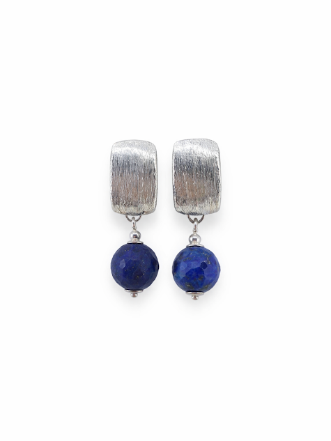 Brincos lápis lazuli facetado folheado a prata. Semijoia delicada , feito a mão. Peça exclusiva da Ceci joias. Tamanho 4 cm. Semijoias finas.