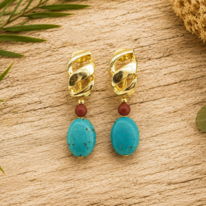brincos de turquesa e jaspe vermelho banhados a ouro 18k, feitos a mão pela ceci joias da amazonia.