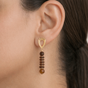 brincos de olho de tigre e coco banhados a ouro 18k, peça única