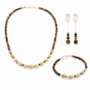 conjunto de jarina e olho de tigre banhado a prata, peças unicas feitas a mão.