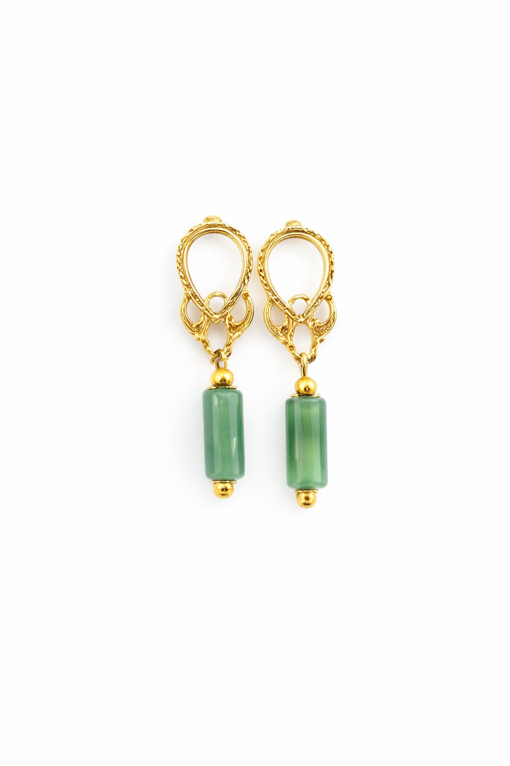 Brincos de quartzo verde feitos à mão, banhados a ouro 18k. Exclusivo da Ceci joias da Amazônia.